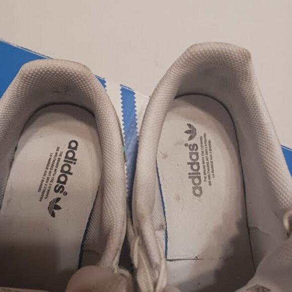 ADIDAS ORIGINALS J STAN SMITH EE8483 White/Silver Iridescent, Sz J6 (W8), used - Picture 14 of 15